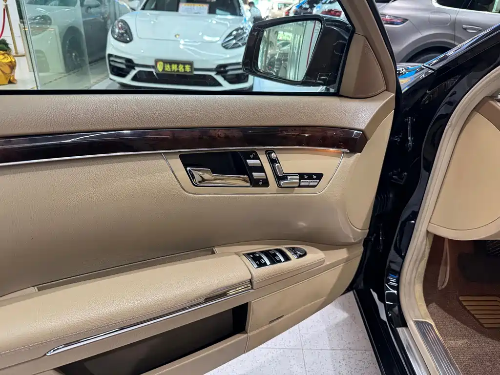 Mercedes-Benz S-Class — миниатюра 6