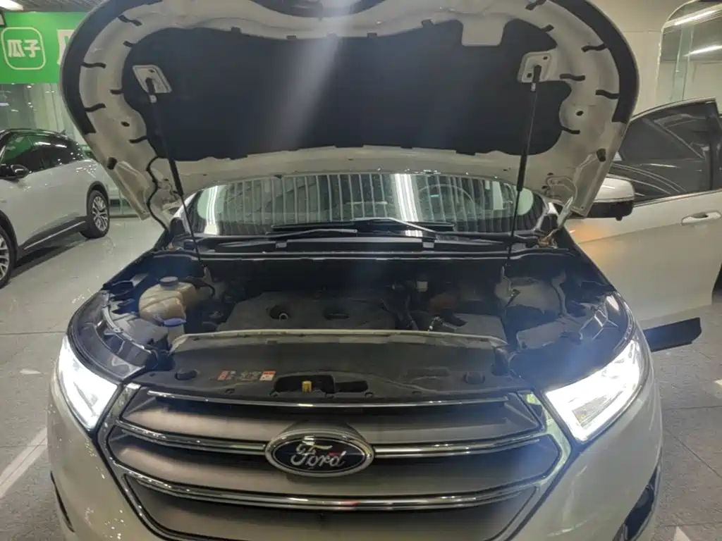 Ford Edge — миниатюра 16