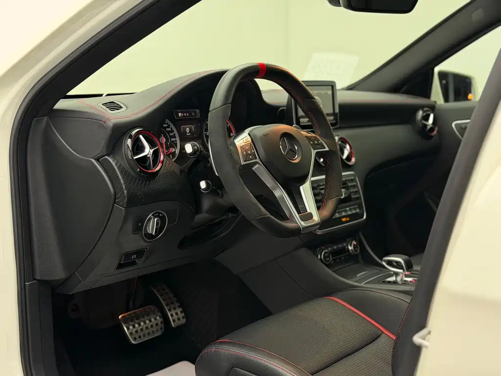 Mercedes-Benz A-Class AMG (Import) — миниатюра 9