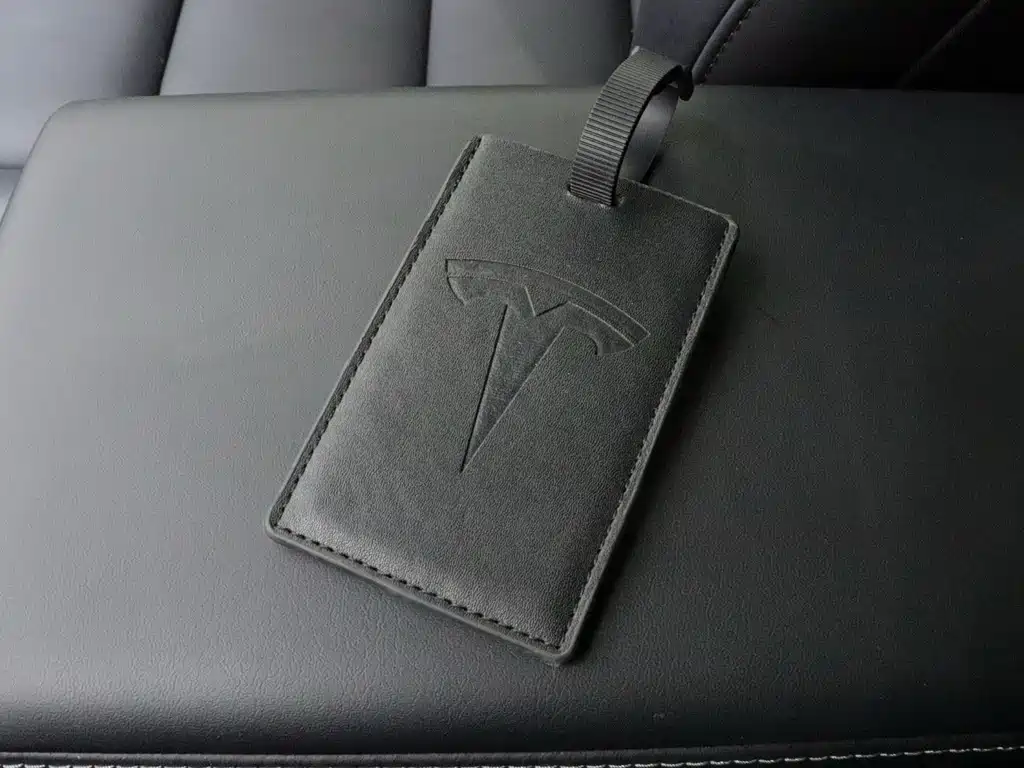 Tesla Model 3 — миниатюра 13