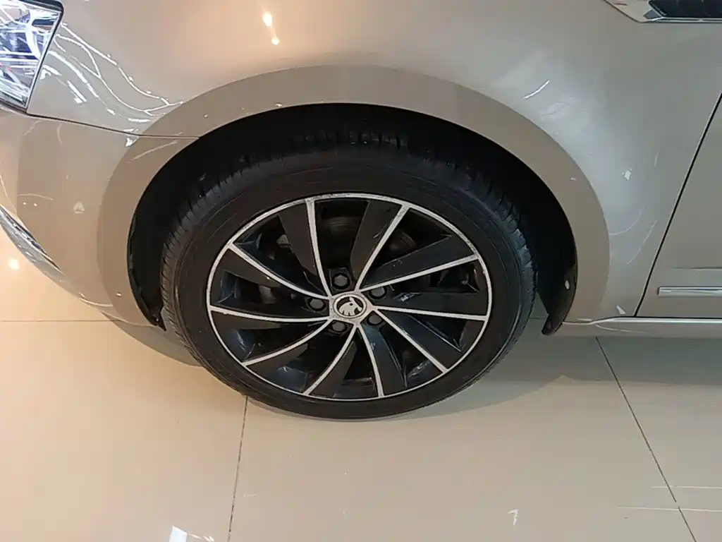 Skoda Octavia — миниатюра 23