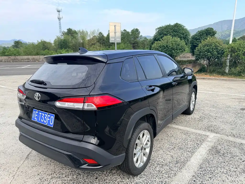 Toyota Frontlander — миниатюра 7