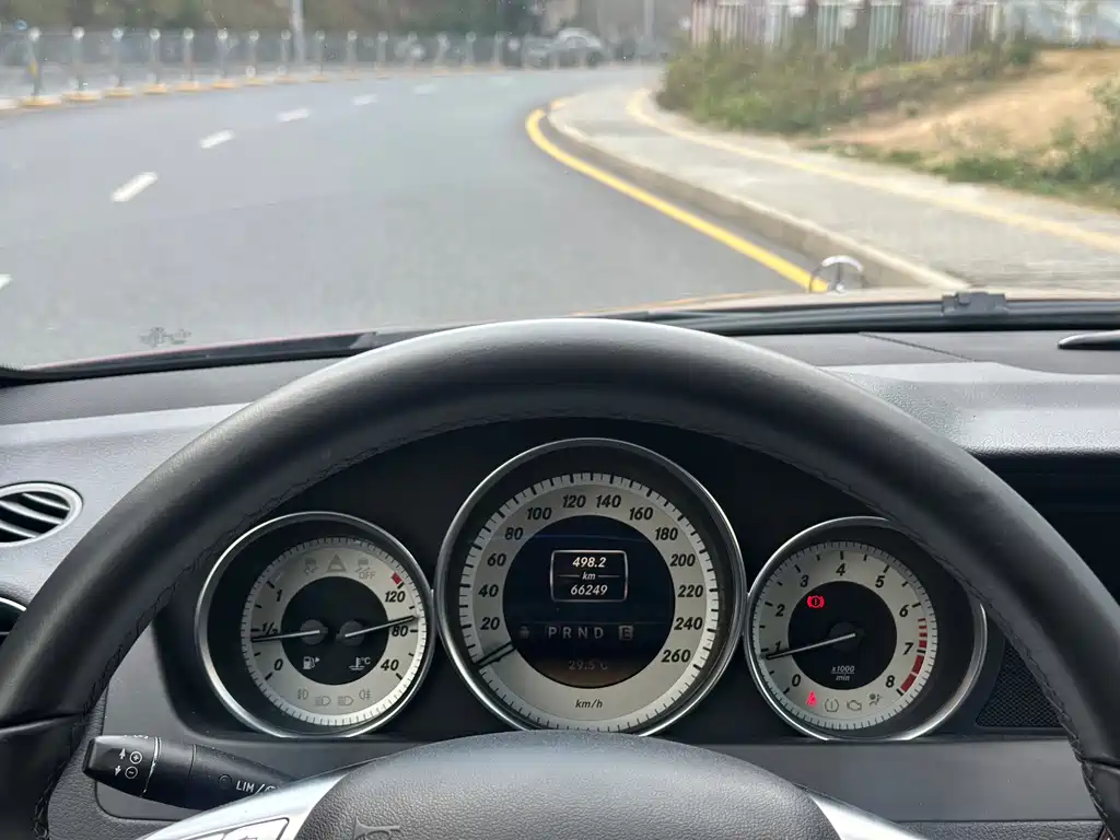 Mercedes-Benz C-Class C 2011 C 200 CGI