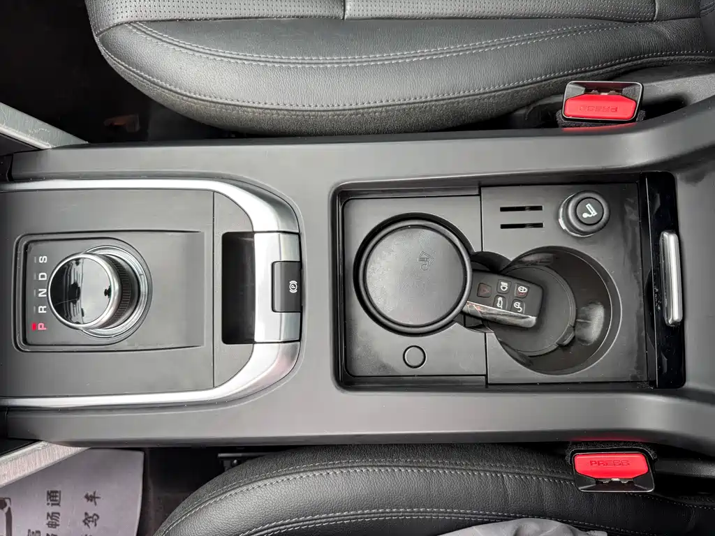 Land Rover Discovery Sport — миниатюра 18