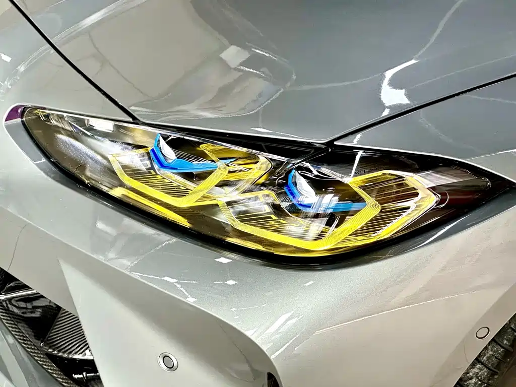 BMW M4 — миниатюра 5