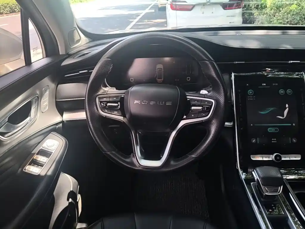 Roewe RX5 eMAX — миниатюра 11
