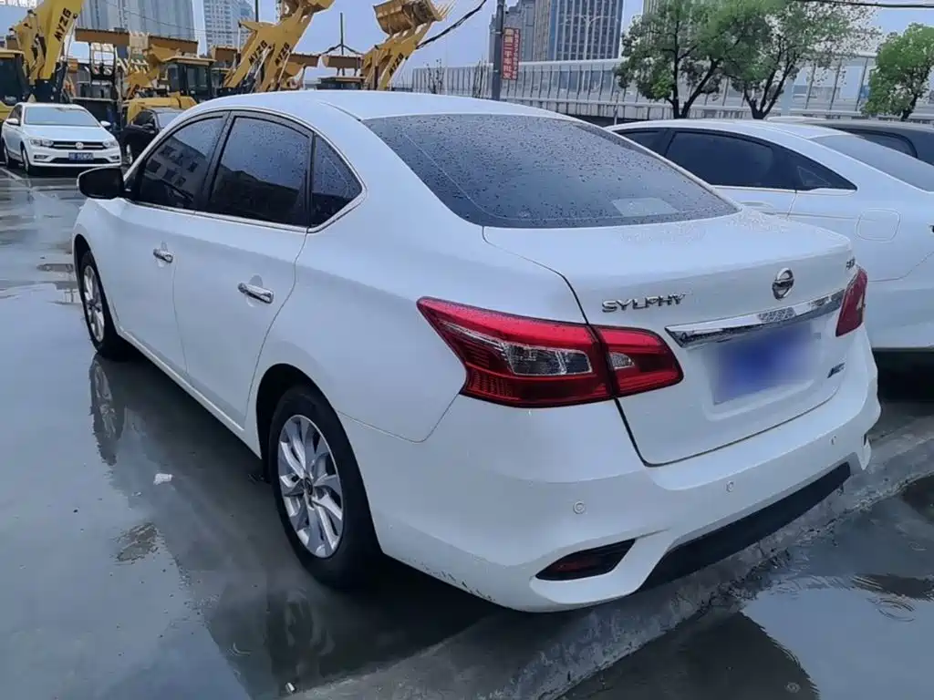 Nissan Sylphy — миниатюра 5