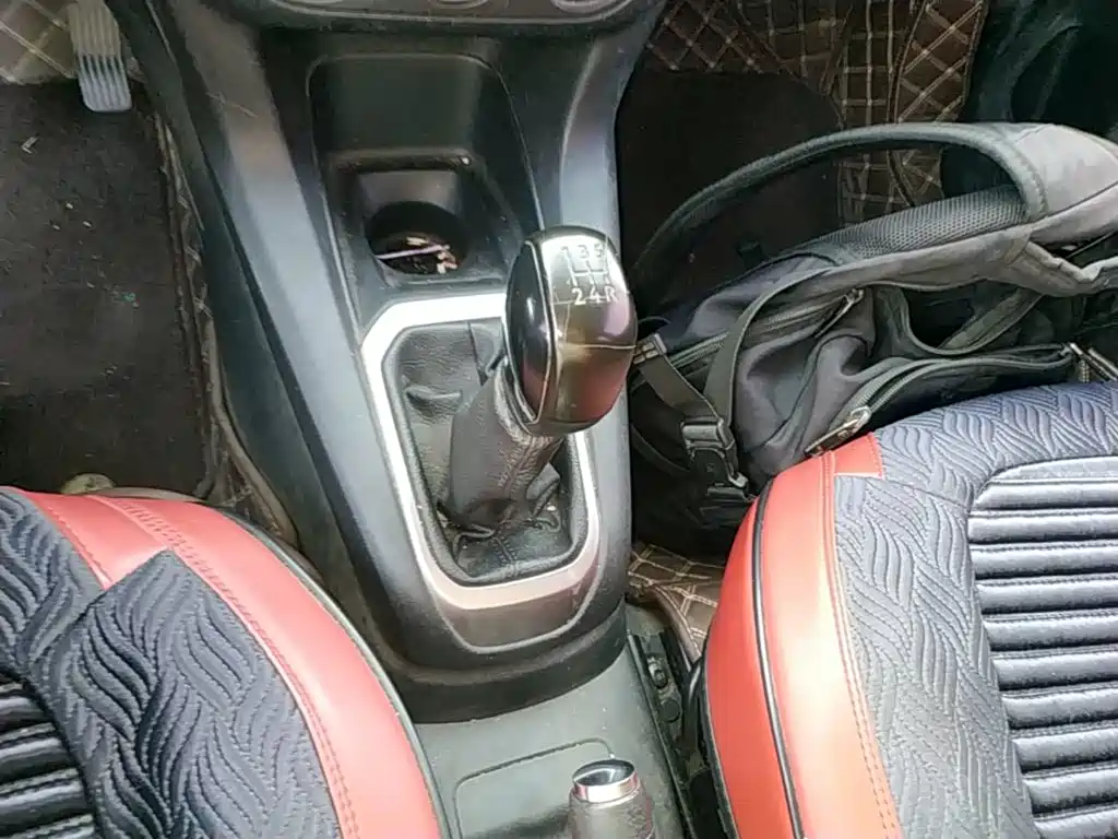 Peugeot 301 — миниатюра 14