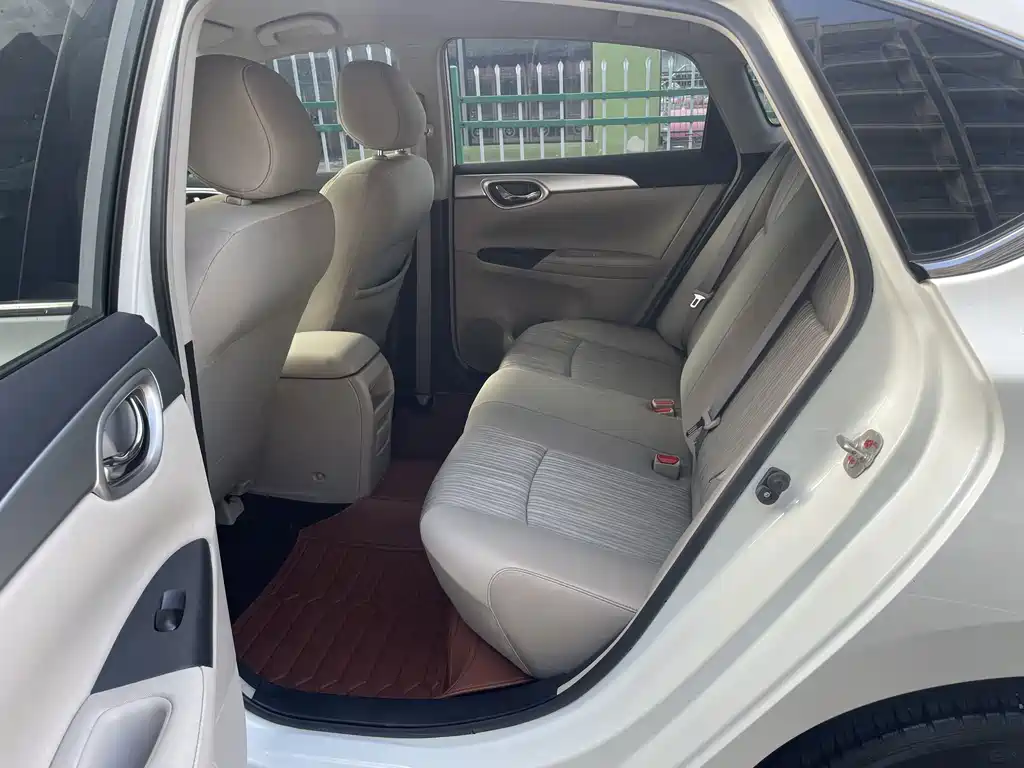 Nissan Sylphy — миниатюра 6
