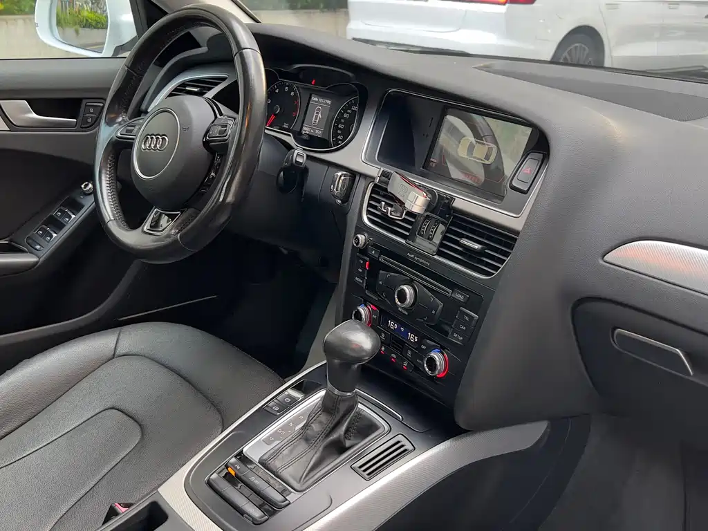 Audi A4L — миниатюра 15