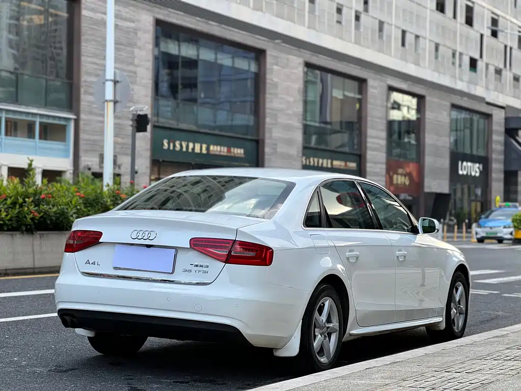 Audi A4L — миниатюра 19