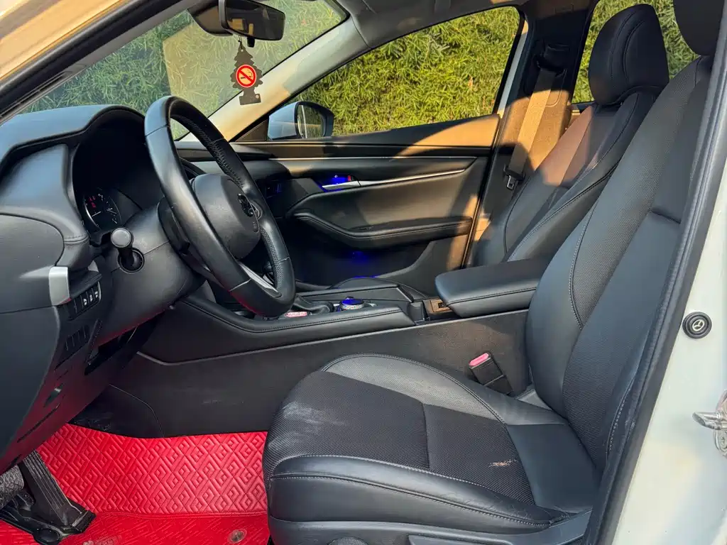 Mazda 3 Axela — миниатюра 4