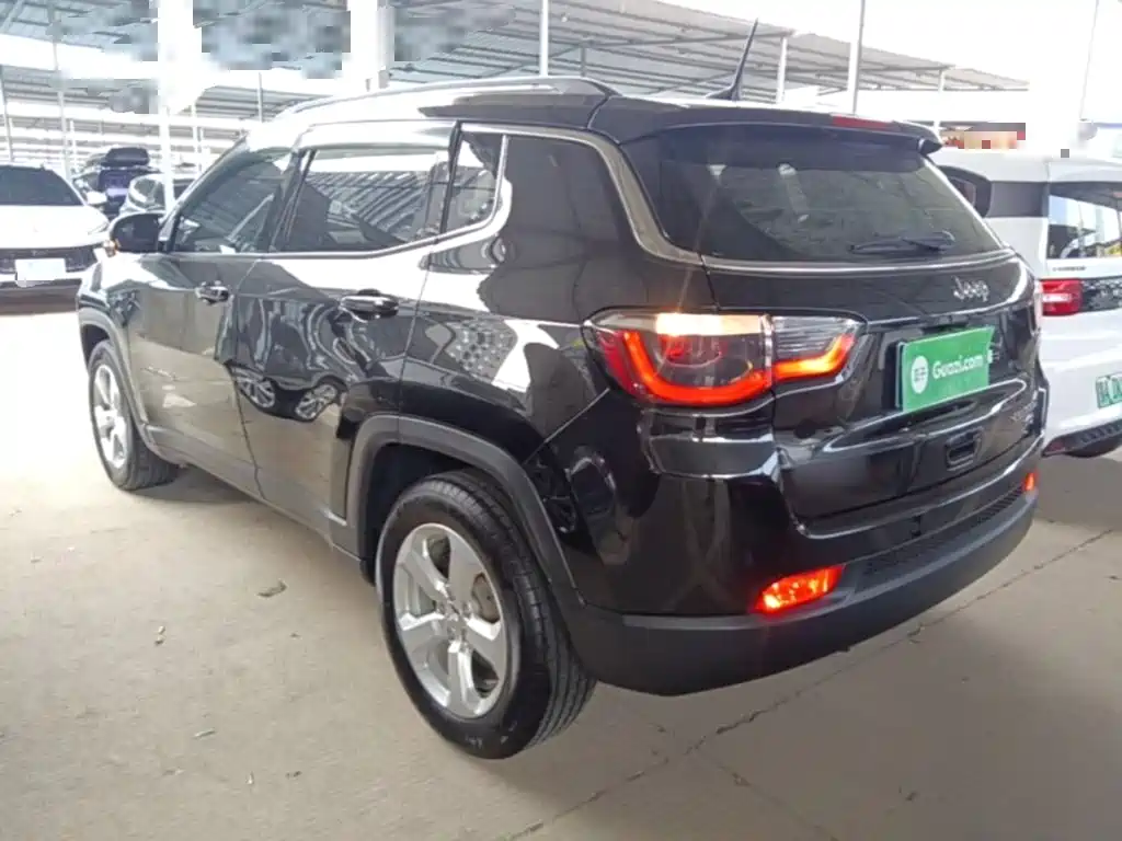 Jeep Compass — миниатюра 5