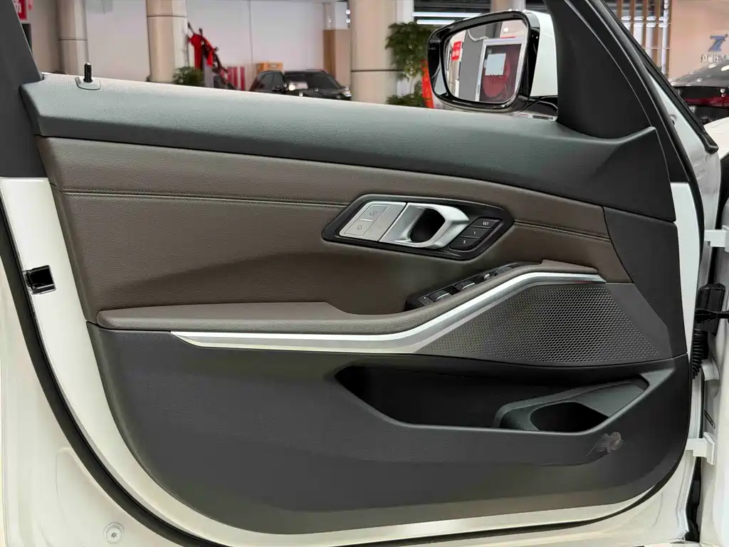 BMW 3 Series 3 2022 320Li M Sport