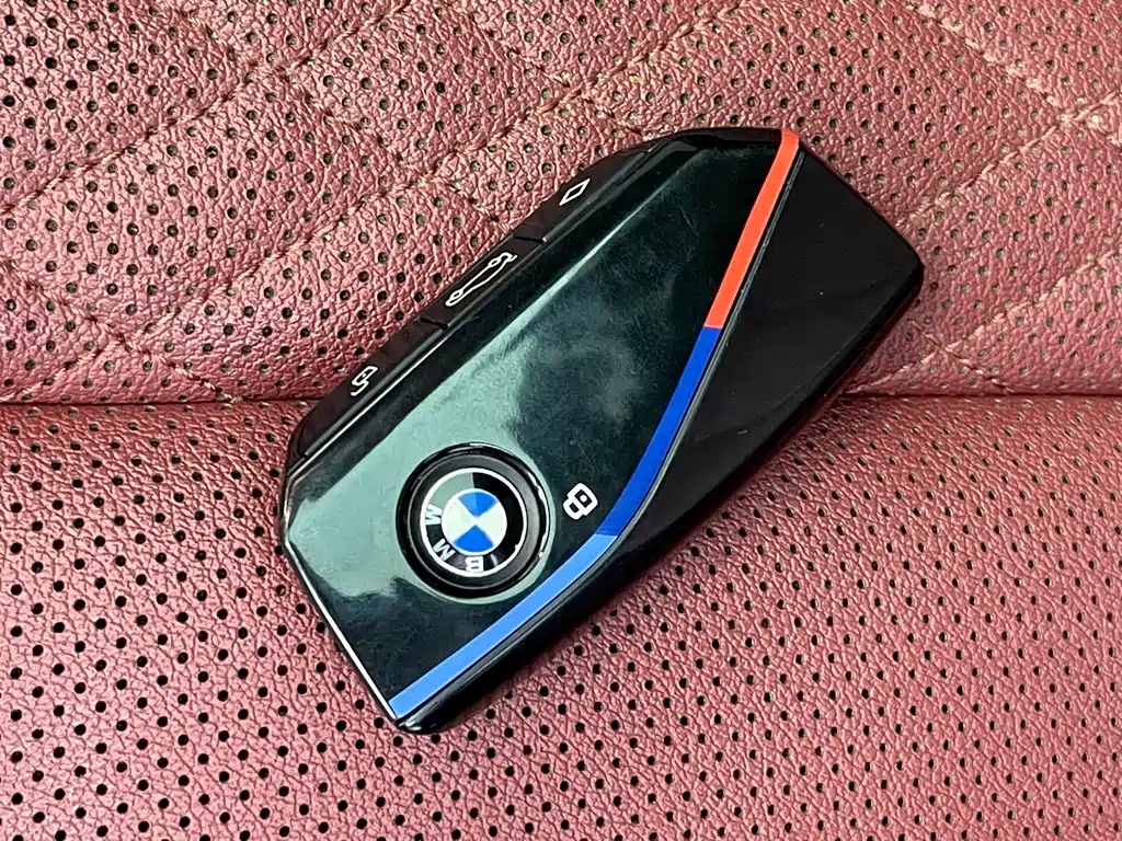 BMW 5 Series New Energy — миниатюра 15
