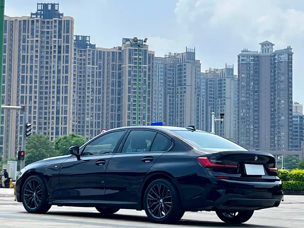 BMW 3 Series — миниатюра 9