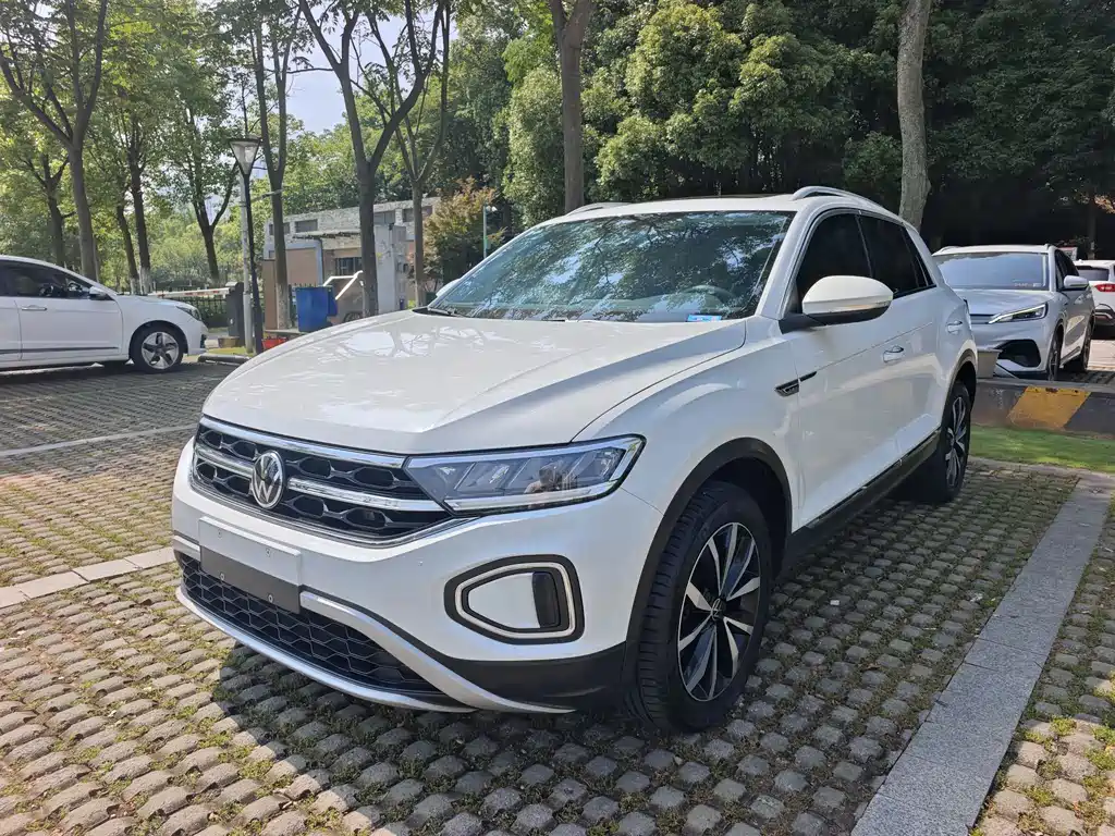 Купить Volkswagen T-Roc