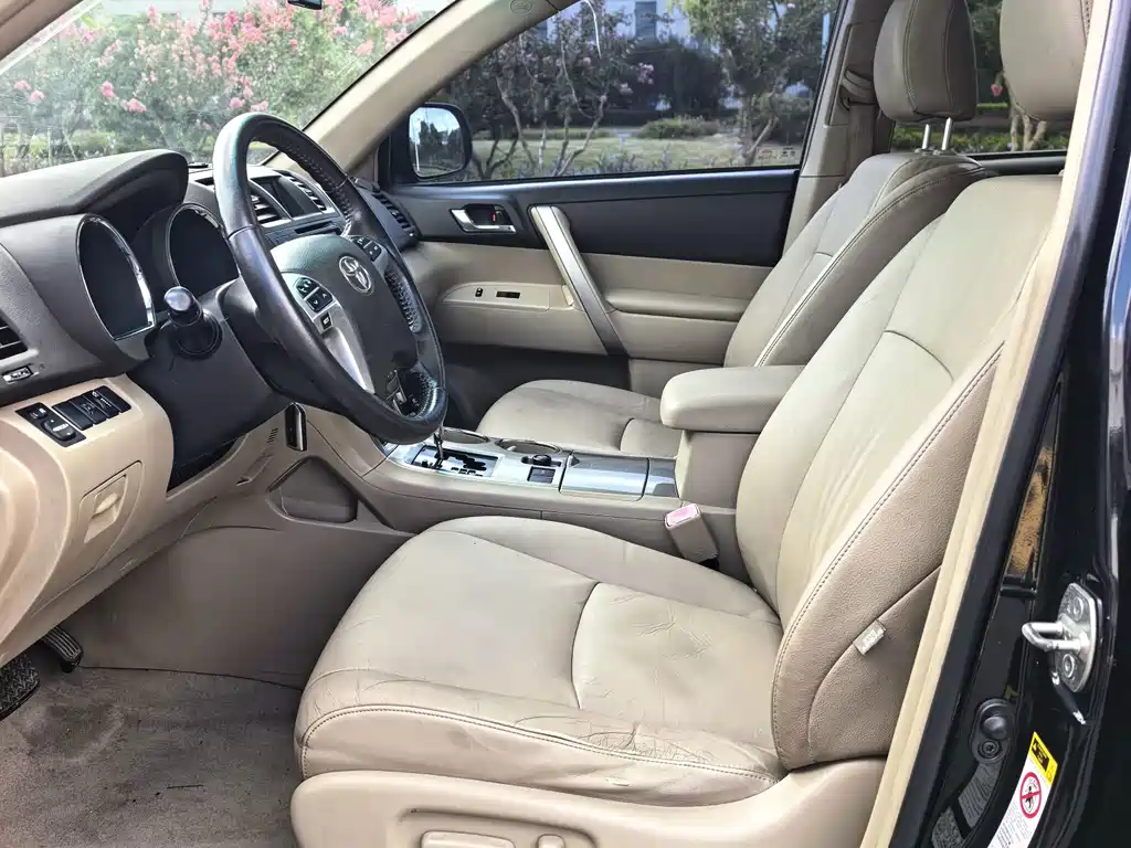 Toyota Highlander — миниатюра 4