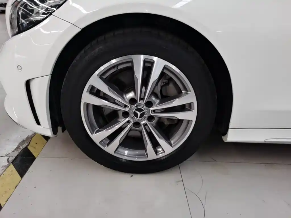 Mercedes-Benz C-Class — миниатюра 23