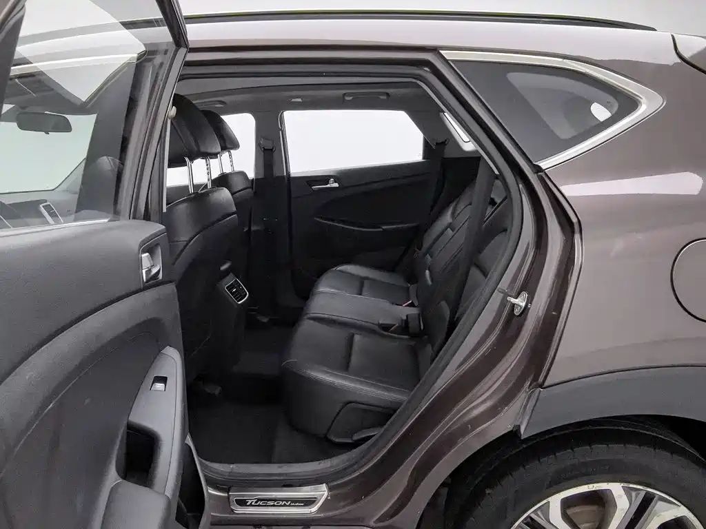 Hyundai Tucson — миниатюра 15