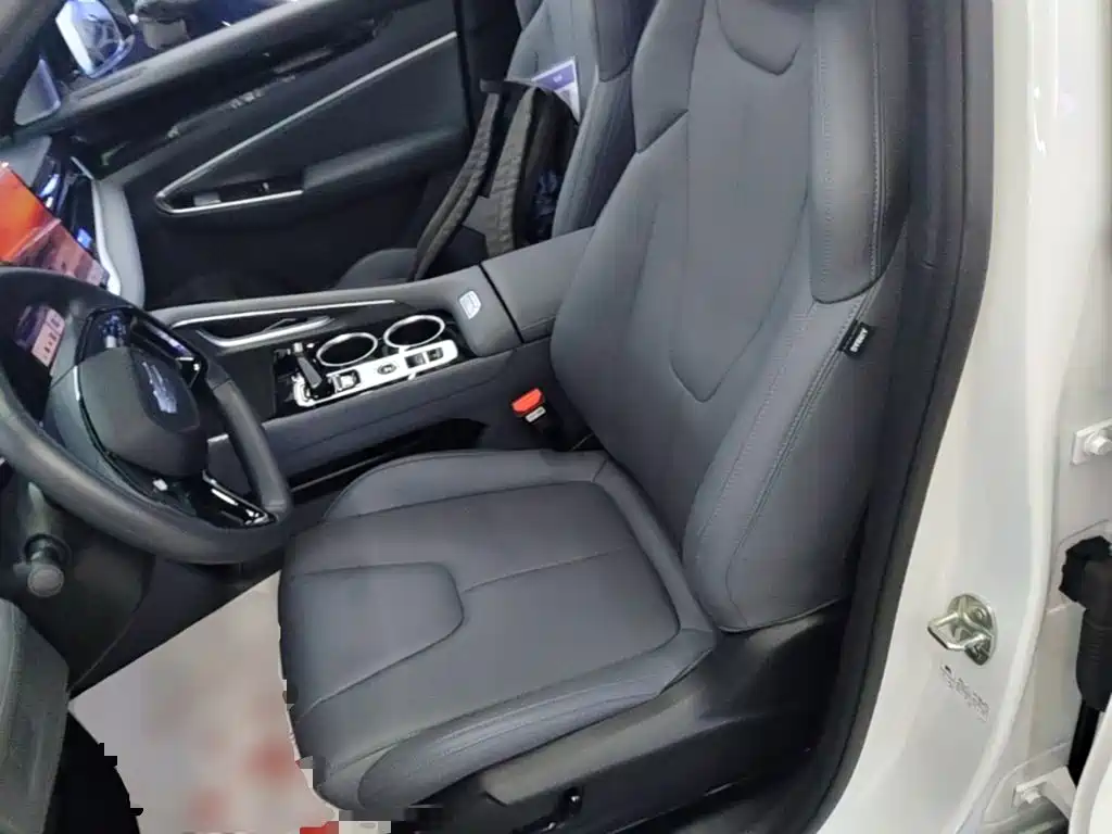Geely Boyue — миниатюра 15
