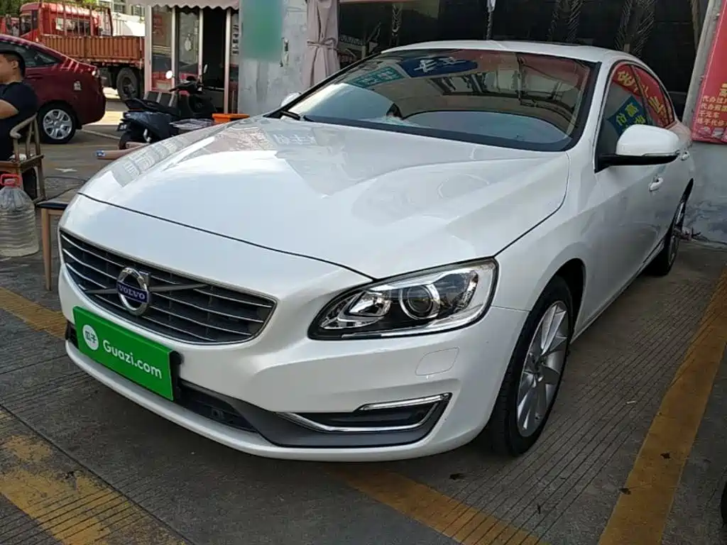 Volvo S60 — миниатюра 2