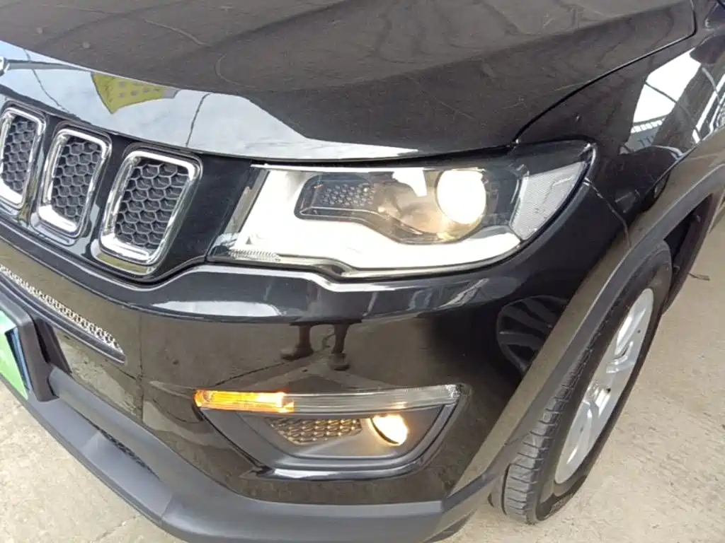 Jeep Compass — миниатюра 24