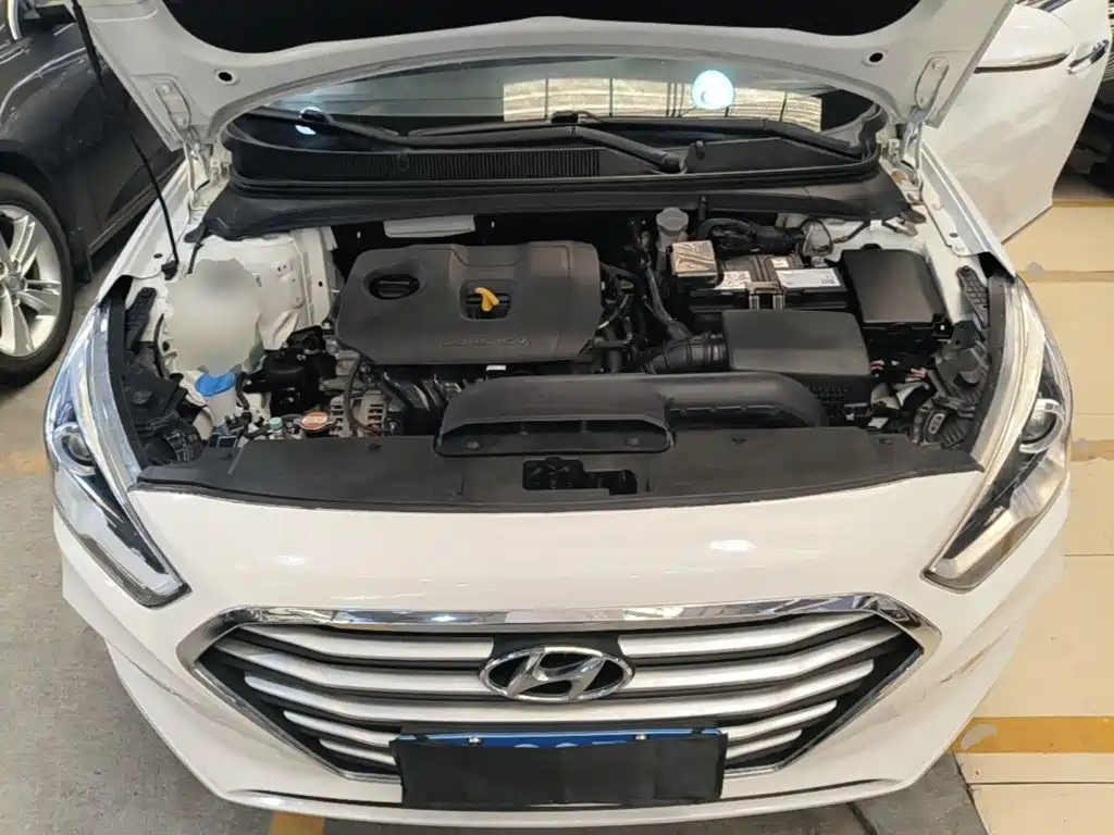Hyundai Mistra — миниатюра 20