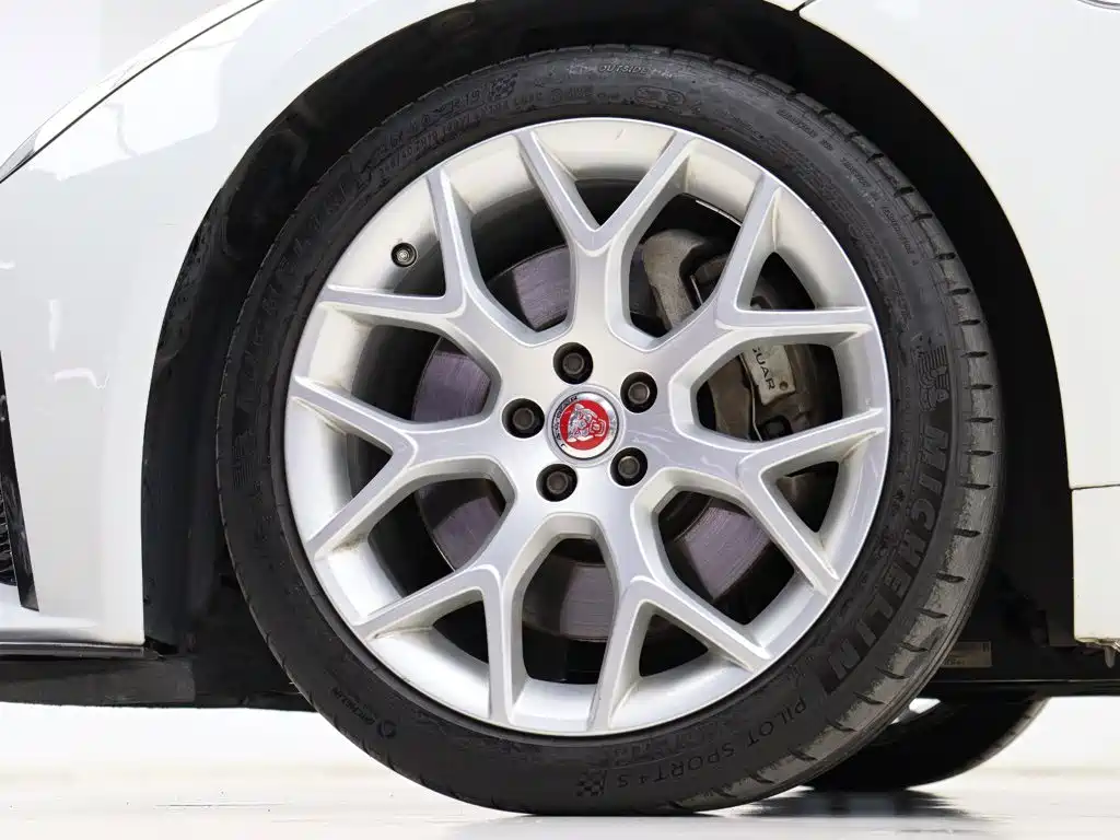 Jaguar F-TYPE — миниатюра 27
