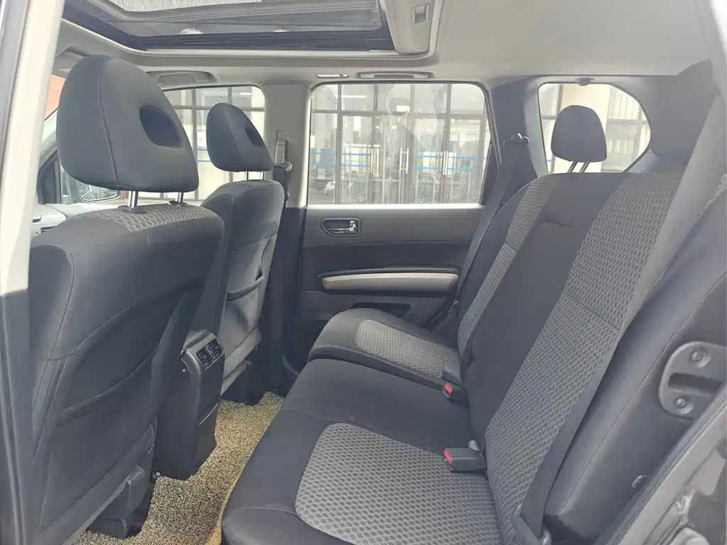 Nissan X-Trail — миниатюра 6