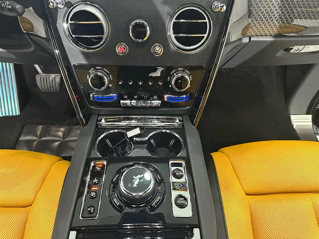 ROLLS-ROYCE CULLINAN