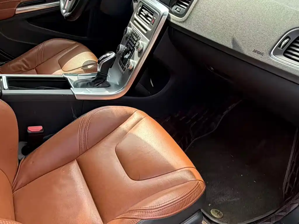 Volvo S60 — миниатюра 13