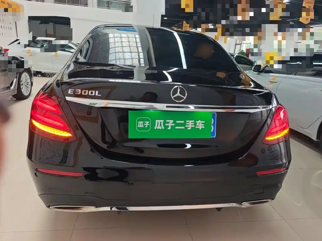 Mercedes-Benz E-Class — миниатюра 6