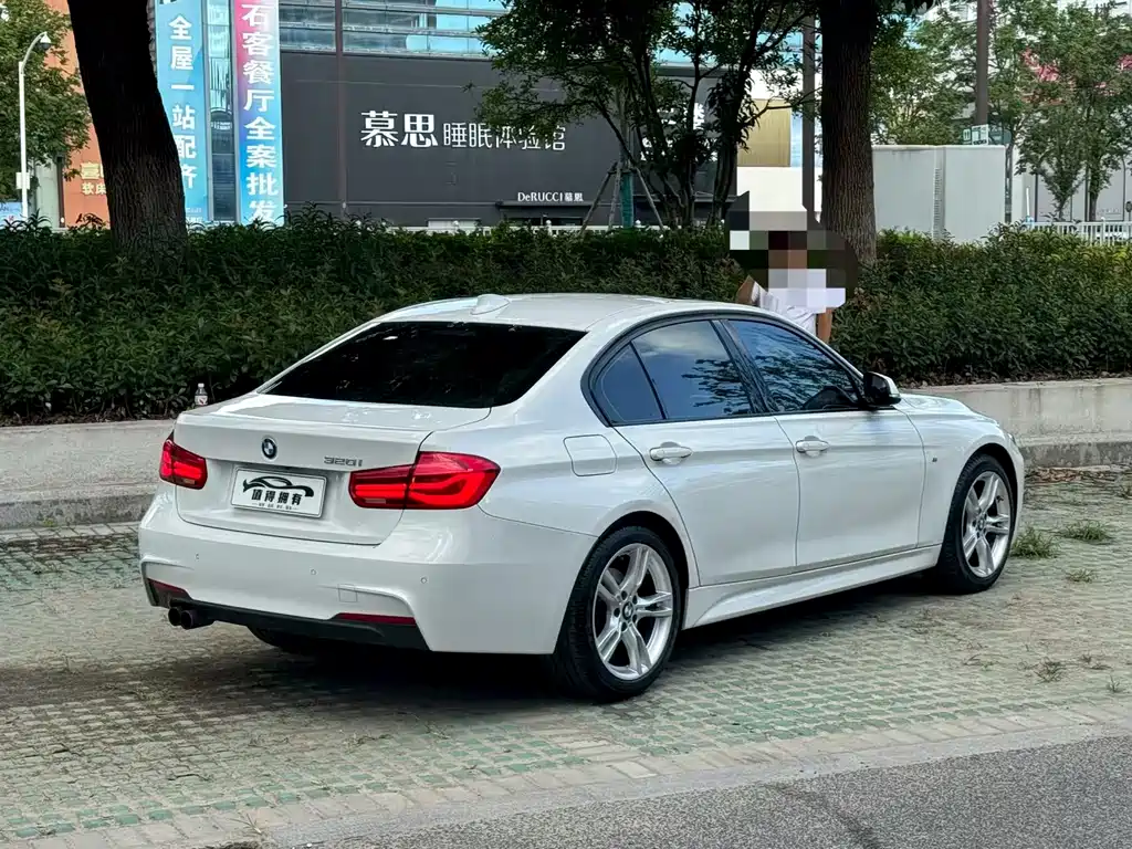 BMW 3 Series — миниатюра 6