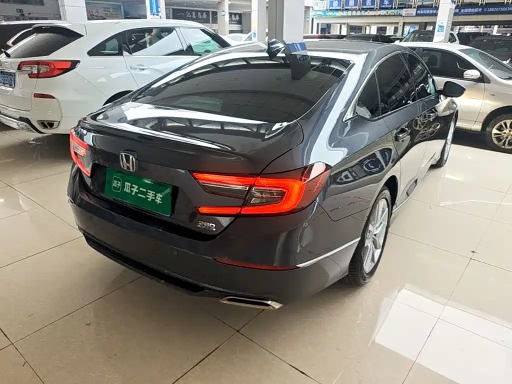 Honda Accord — миниатюра 7