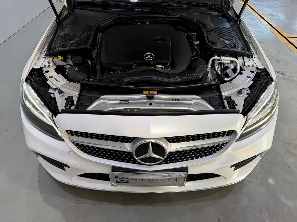 Mercedes-Benz C-Class — миниатюра 3