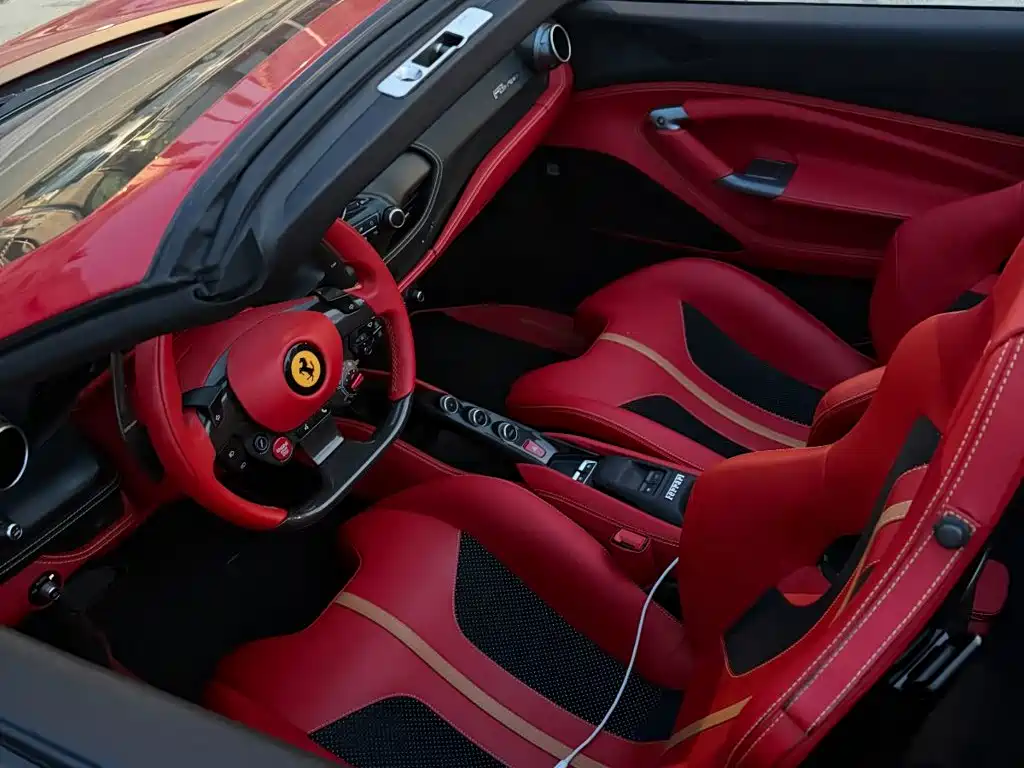 Ferrari F8 — миниатюра 3
