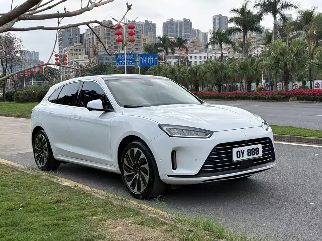 AITO ASK THE WORLD M5