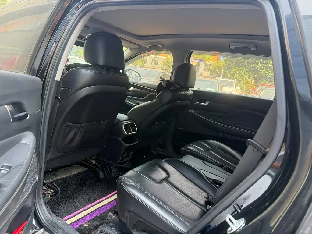 Hyundai Santa Fe — миниатюра 5