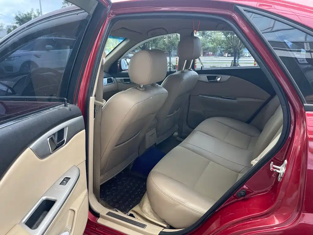 Buick Excelle — миниатюра 6