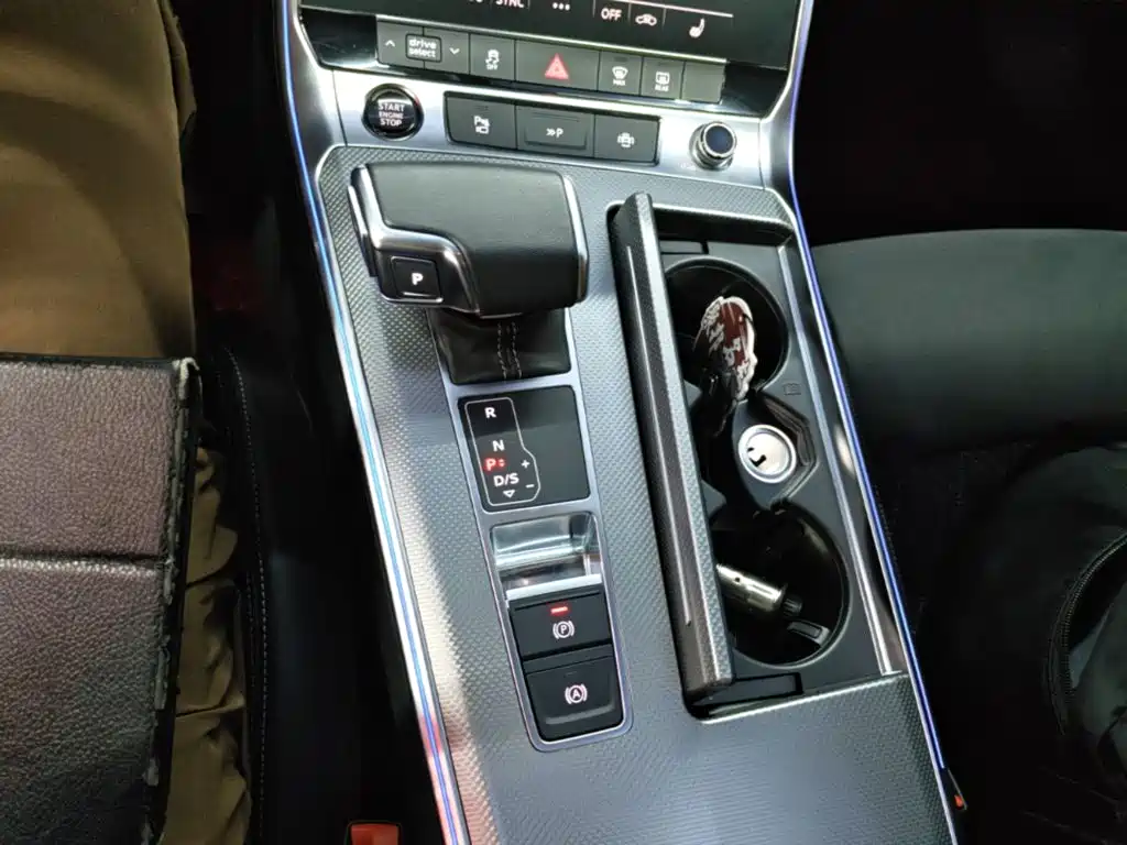 Audi A7L — миниатюра 14