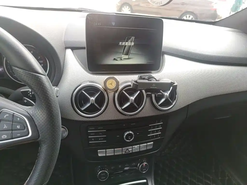 Mercedes-Benz B-Class — миниатюра 13