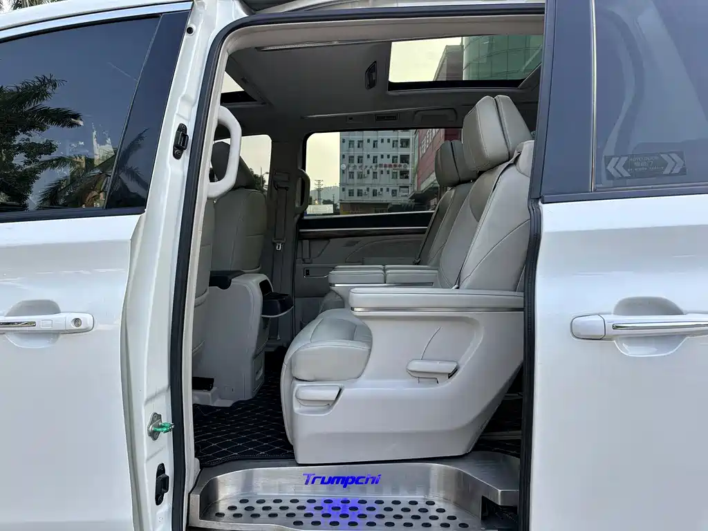 GAC Motor Trumpchi M8 — миниатюра 9