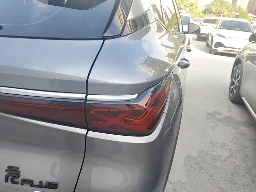 BYD Yuan Plus — миниатюра 8