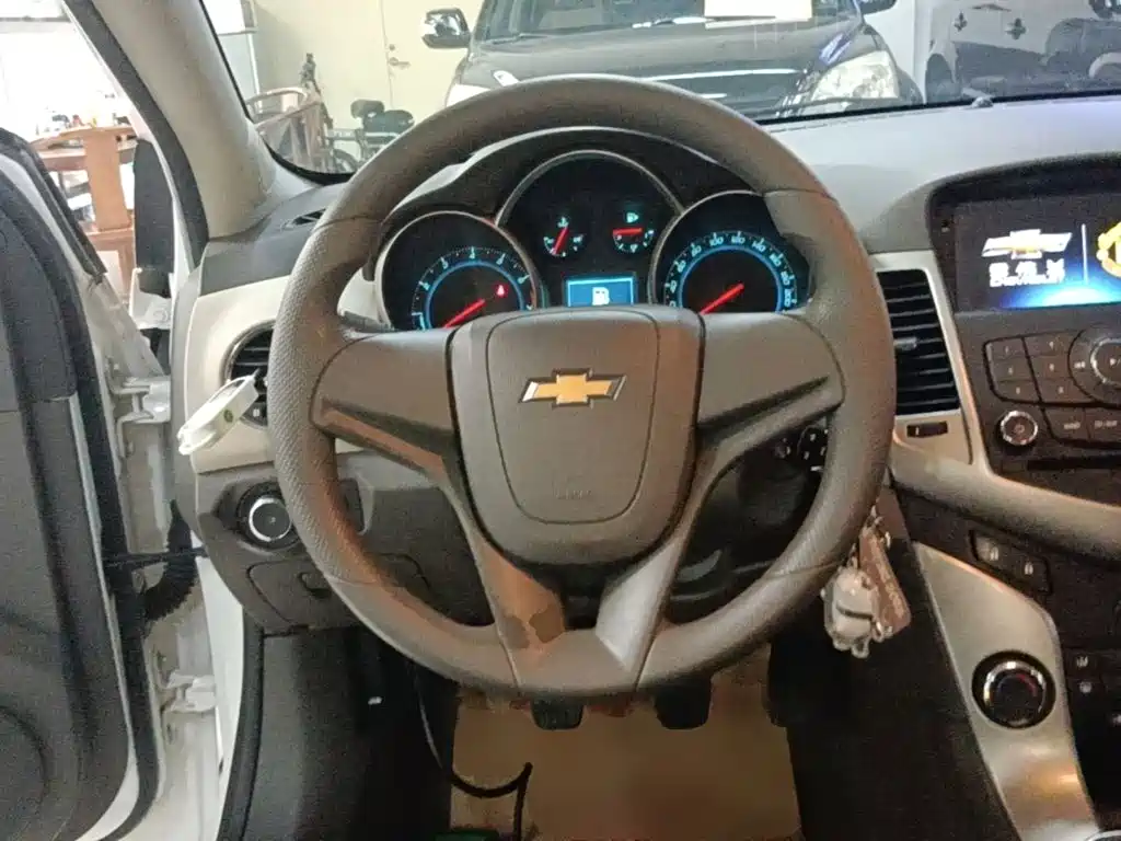Chevrolet Cruze — миниатюра 11