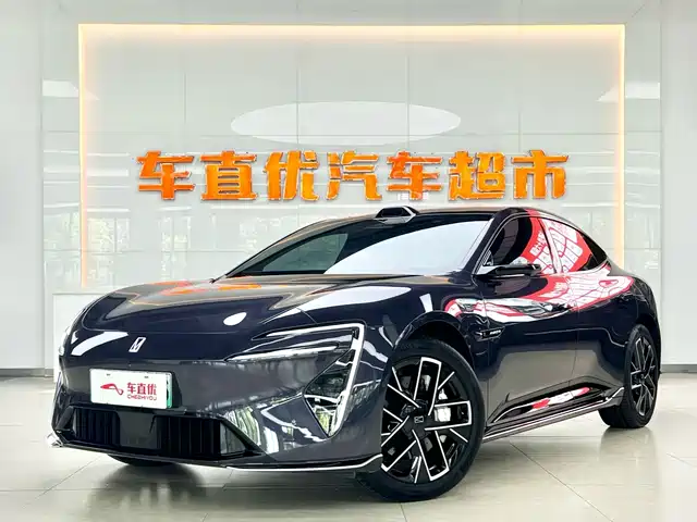 2025 Avatr 06