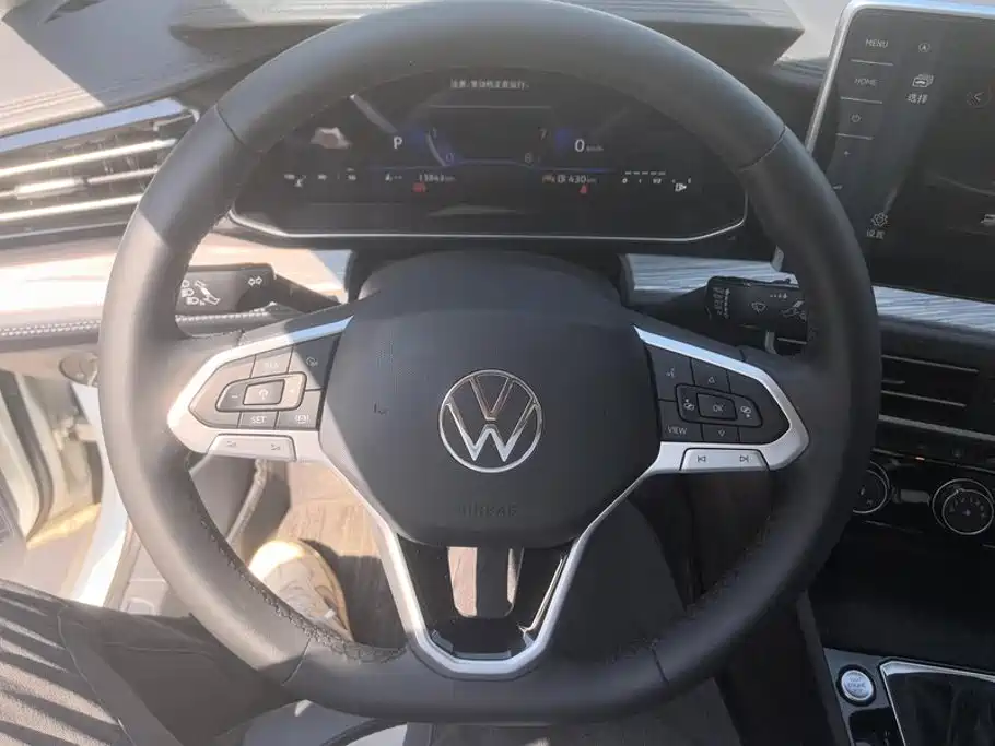 Volkswagen Sagitar — миниатюра 15