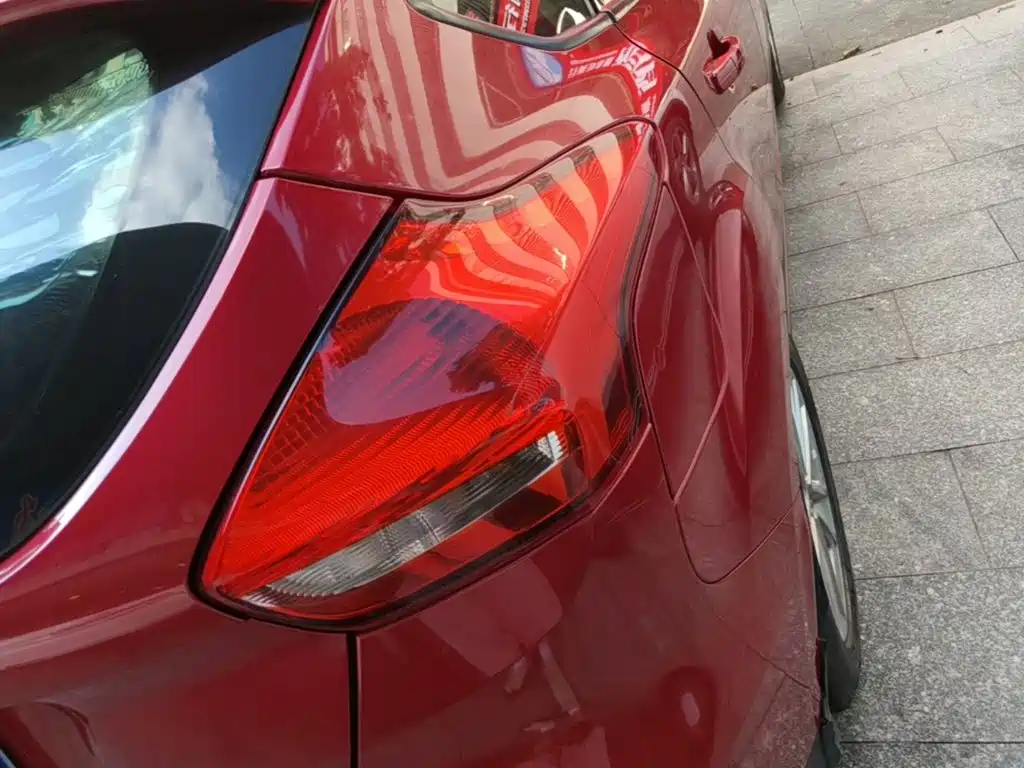 Ford Focus — миниатюра 8