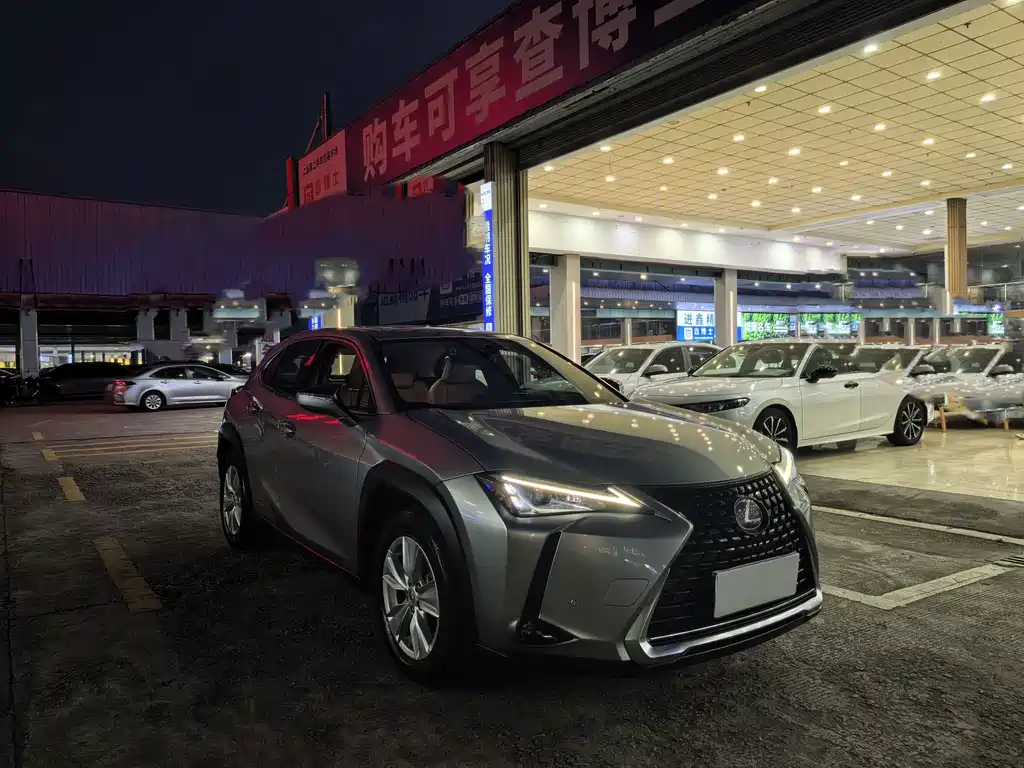 Lexus UX — миниатюра 3