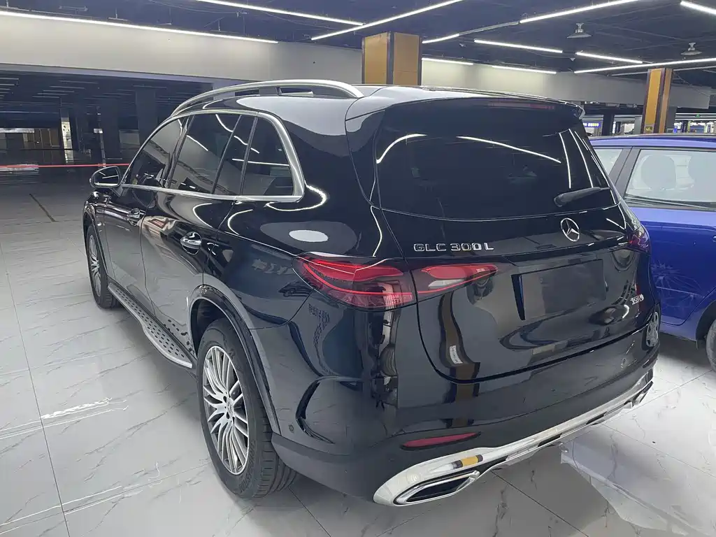 Mercedes-Benz GLC 2025 GLC 300 L 4MATIC 5 мест